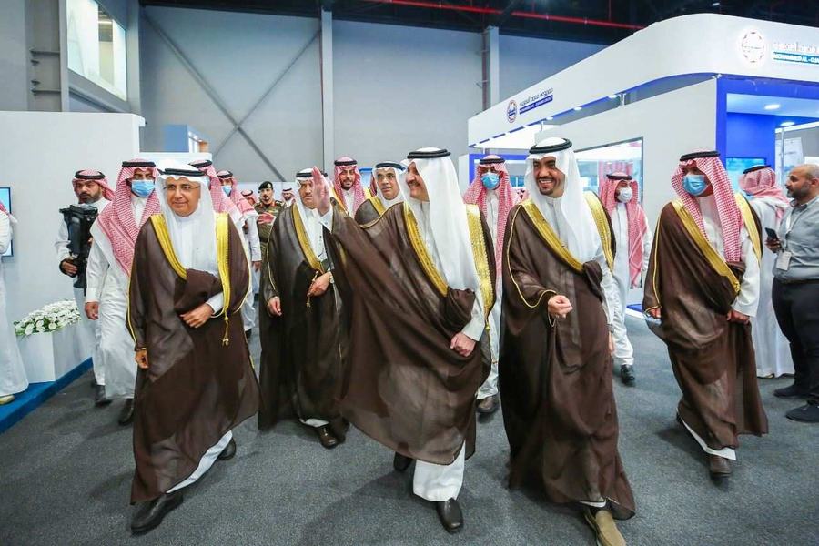 أمير الشرقية يدشن معرض "وظائف 2022"