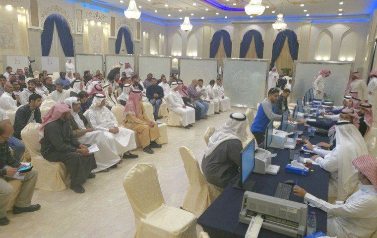 نحو 2000 ناخب يدلون باصواتهم في اليوم الاول في انتخابات غرفة الشرقية