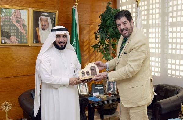 السفير الأرجنتيني في ضيافة غرفة الشرقية