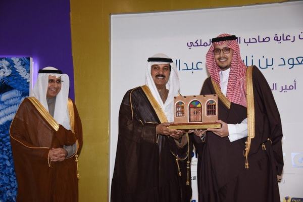 نائب أمير الشرقية يفتتح النسخة الثالثة من معرض الأسر المنتجة "صنعتي 2017"