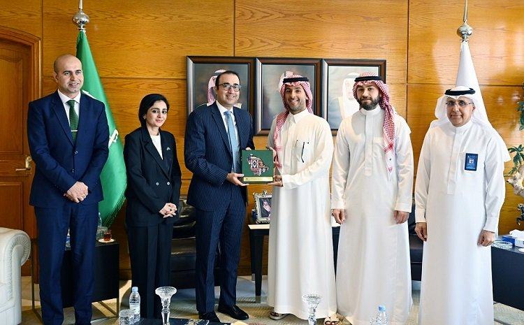 النائب الأول لرئيس غرفة الشرقية يلتقي نائب السفير الباكستاني لدى المملكة