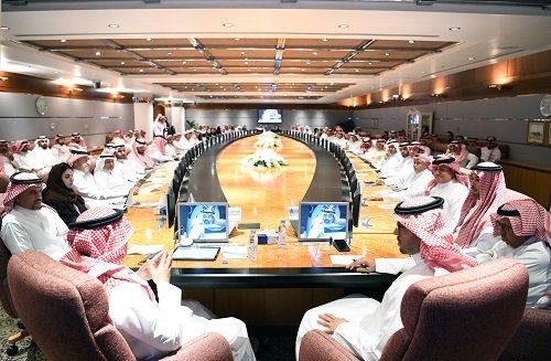 وزير الاتصالات وتقنية المعلومات يلتقي قطاع الأعمال ومجتمع التقنية والابتكار بغرفة الشرقية