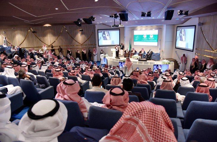 أمير الشرقية يطلق مبادرة "تجسير"
