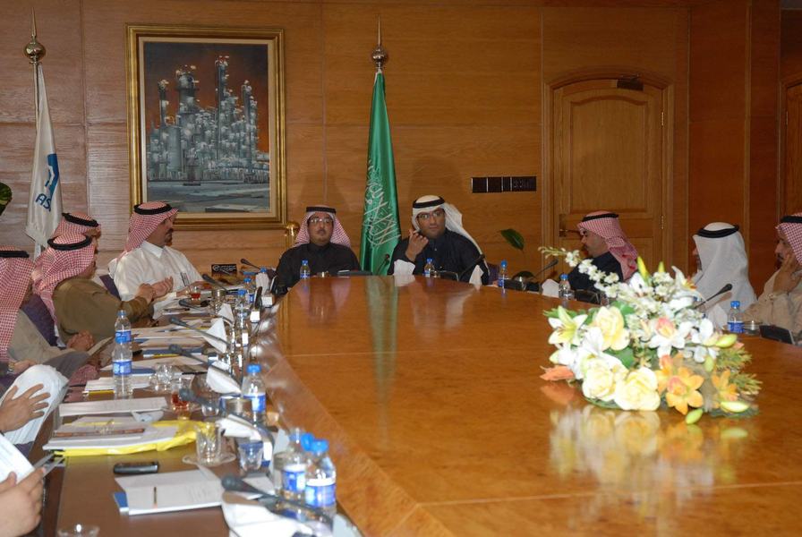 اللجنة التجارية تستعد لتنظيم لقاء موسع لتجار المملكة