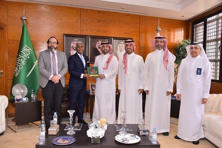 رئيس غرفة الشرقية يلتقي سفير جمهورية الدومينكان لدى المملكة