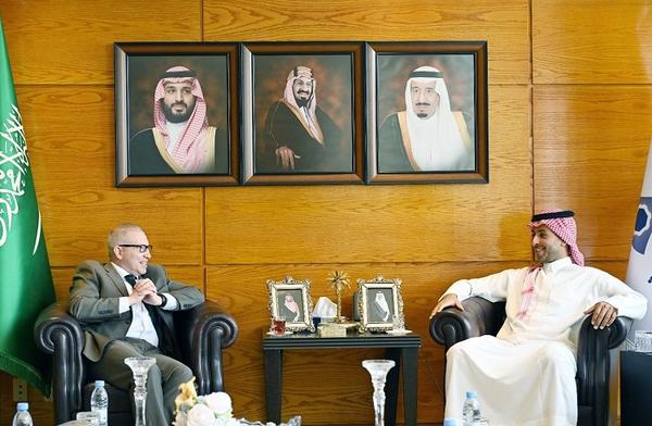 الخالدي يلتقي القنصل الأمريكي بالظهران