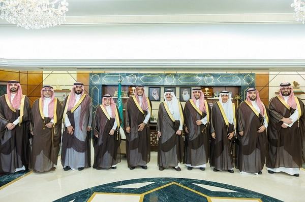 سمو أمير المنطقة الشرقية يستقبل رئيس اتحاد الغرف السعودية ورئيس غرفة الشرقية