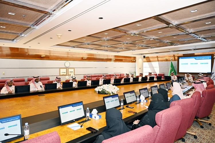 رئيس غرفة الشرقية يلتقي رؤساء اللجان القطاعية والمجالس التنفيذية بالغرفة