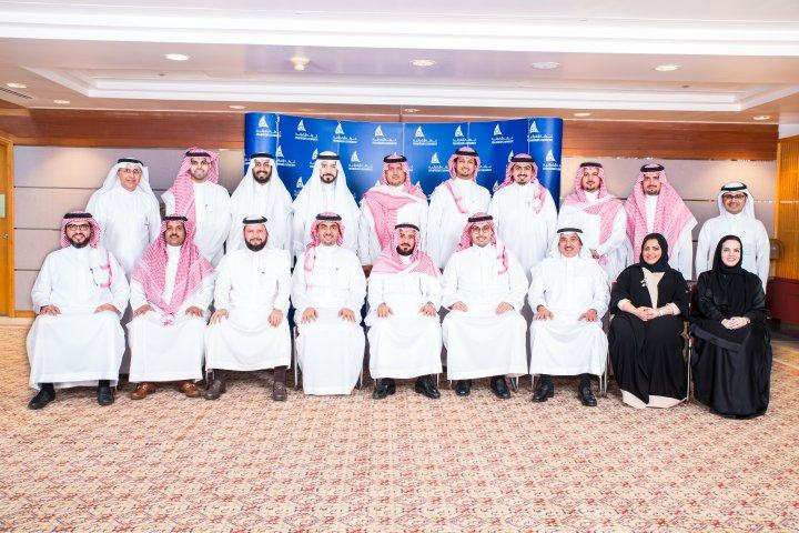رئيس وأعضاء غرفة الشرقية وأمانتها العامة يجددون البيعة والولاء لخادم الحرمين الشريفين