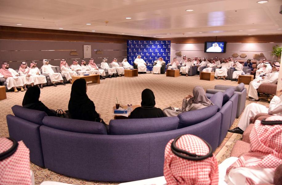 الديوانية أحد مسارات تأصيل مهنة المحاماة وتضمينها لقيّم الأسرة الواحدة
