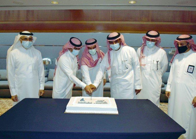 غرفة الشرقية تحتفي بإنضمام المشترك رقم 100 ألف إلى قاعدة مشتركيها