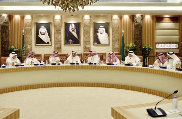امين الشرقية يلتقي لجنة العقار والتطوير العقاري ويبحث تحديات القطاع