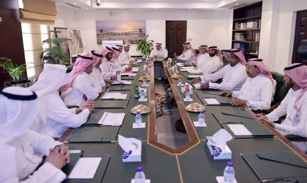أمين الشرقية يناقش تذليل عقبات التطوير العقاري مع اللجنة العقارية