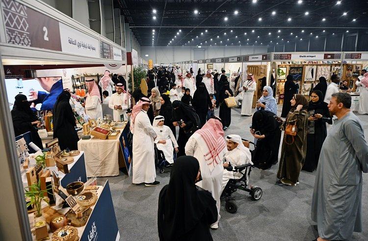 بحضور 65 ألف زائر غرفة الشرقية تختتم "معرض الحرف والأعمال اليدوية 2026"