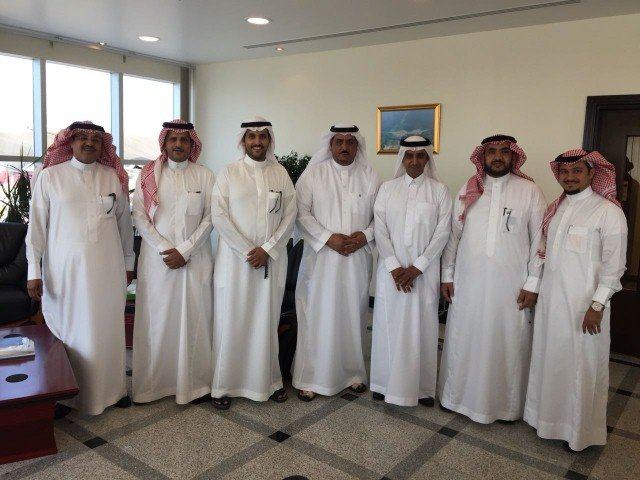اللجنة اللوجستية تستعرض الية التنسيق مع جمارك جسر الملك فهد