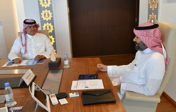 وزير الاتصالات وتقنية المعلومات يبحث تحديات القطاع مع لجنة الاتصالات والتقنية بغرفة الشرقية