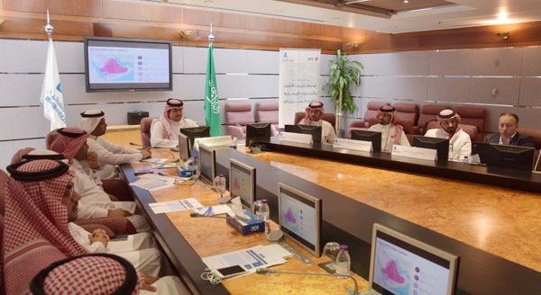 خبراء : فرص واعدة يحققها التحول الرقمي لتعزيز تنافسية المنشآت الصغيرة والمتوسطة