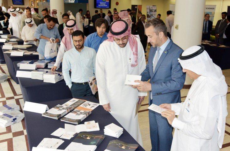 شركات المانية تعرض تكنولوجيا صناعات الطاقة المتجددة بغرفة الشرقية