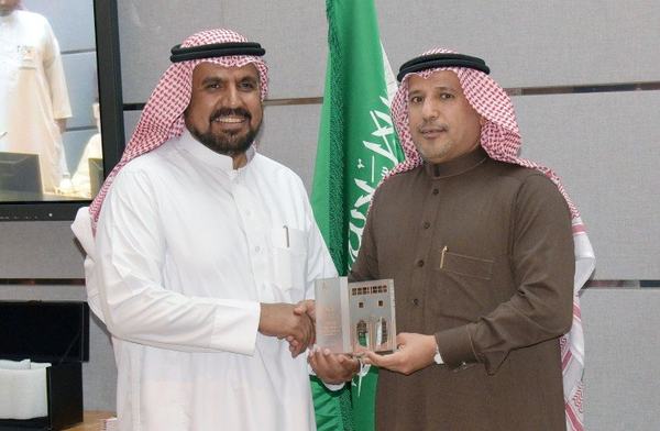 الدهيش: 100 مليار ريال حجم سوق السيارات وقطع الغيار بالمملكة