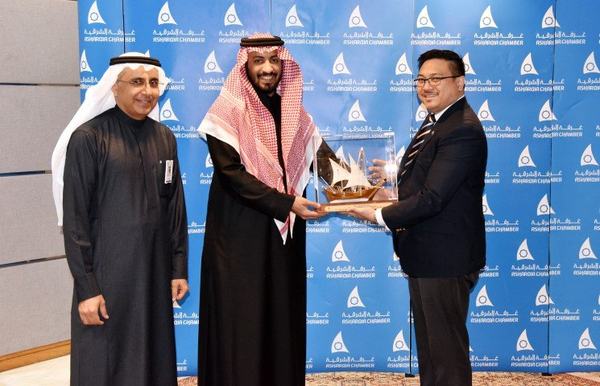 وفد تجاري فلبيني يستعرض خدماته في القطاع اللوجستي ومنتجات التغذية والموضة بغرفة الشرقية
