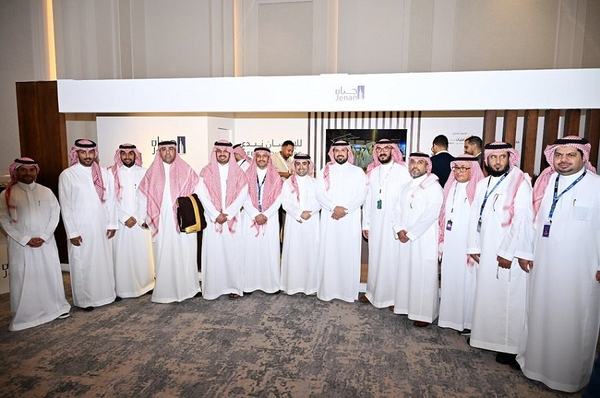 بحضور "الراشد" لجنة العقار والتطوير العمراني تُشارك في معرض سيريدو للتطوير والتمليك العقاري الرابع