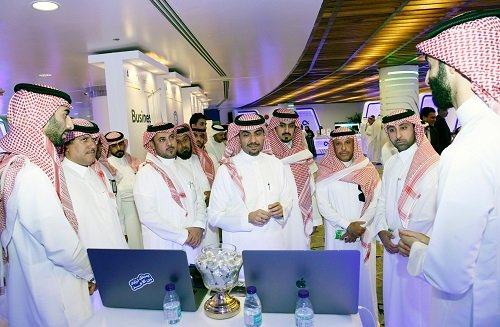 رئيس غرفة الشرقية يفتتح معرض التطبيقات الالكترونية 2024