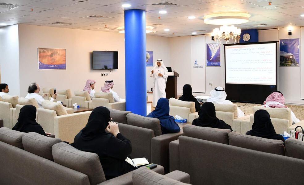 مستشار يؤكد حيوية العنصر البشري في تحقيق الأهداف العامة  للمنشآت الصغيرة