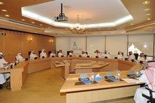 العقارية تبحث إقرار المحاكم واستعدادات ندوة الاسكان