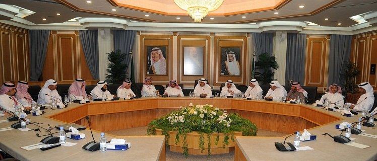 أمين الشرقية يلتقي مجلس اعمال الجبيل ويبحث معهم التحديات والتطلعات