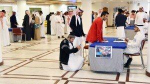 اكثر من 1000 طالب عمل تقدموا امس على 500 فرصة وظيفية بغرفة الشرقية