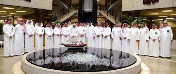 اللجنة العقارية تناقش تشجيع الطاقة البديلة مع شركة الكهرباء