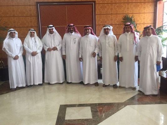 مجلس اعمال الخفجي يستعرض الفرص الاستثمارية مع بلدية المحافظة